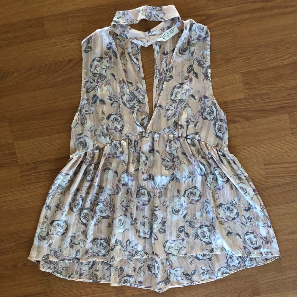 Audrey Sleeveless Light Peach Deep-V Babydoll Tee